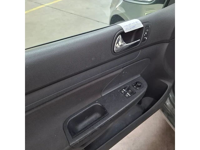 Personenauto, volkswagen, golf, 1.4 trendline, 2004 - afbeelding 38 van  79