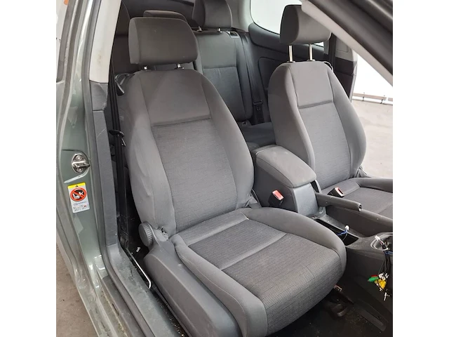 Personenauto, volkswagen, golf, 1.4 trendline, 2004 - afbeelding 59 van  79