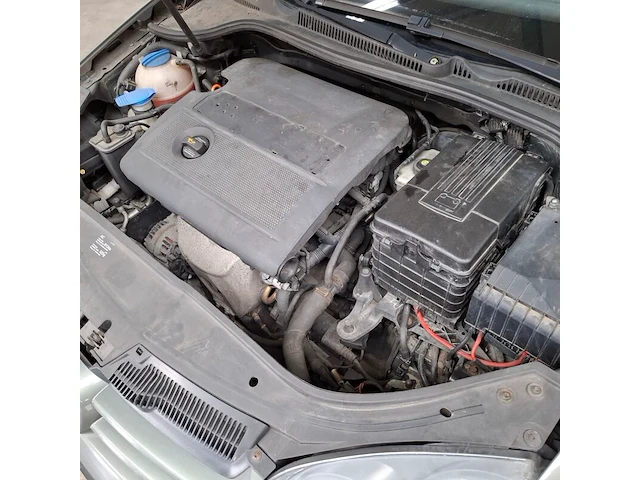 Personenauto, volkswagen, golf, 1.4 trendline, 2004 - afbeelding 69 van  79