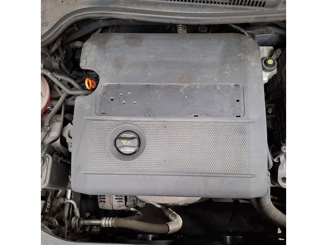 Personenauto, volkswagen, golf, 1.4 trendline, 2004 - afbeelding 71 van  79