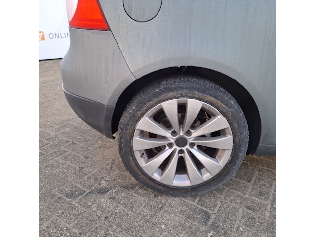 Personenauto, volkswagen, golf, 1.4 trendline, grijs, 2004 - afbeelding 4 van  41