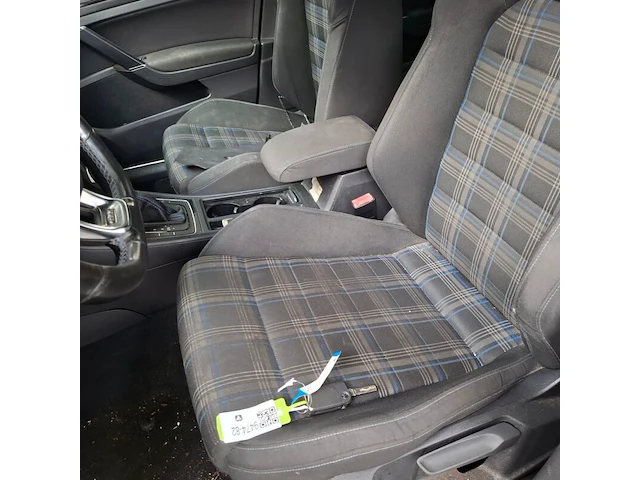 Personenauto, volkswagen, golf, 1.4 tsi gte, 2014 - afbeelding 40 van  80