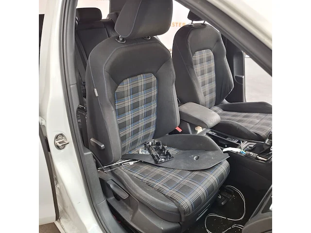 Personenauto, volkswagen, golf, 1.4 tsi gte, 2014 - afbeelding 60 van  80