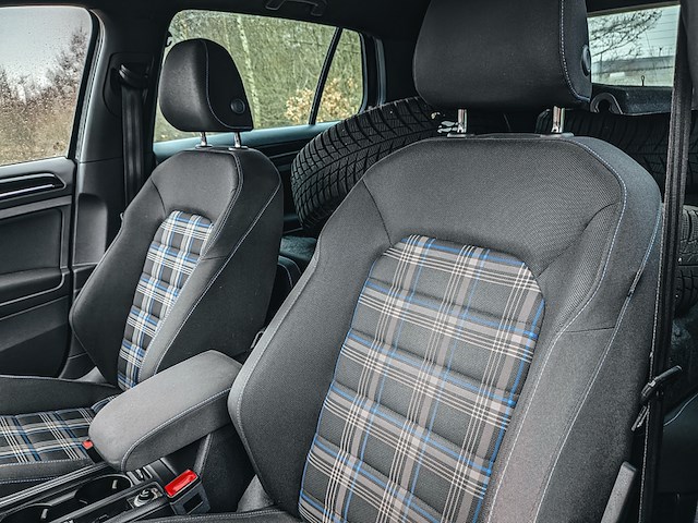 Personenauto, volkswagen, golf, 1.4 tsi gte, 2015 - afbeelding 13 van  39