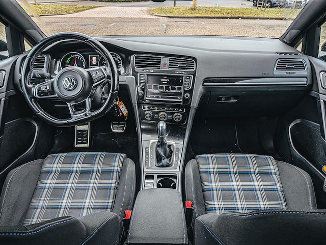 Personenauto, volkswagen, golf, 1.4 tsi gte, 2015 - afbeelding 16 van  39