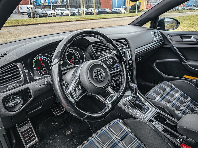 Personenauto, volkswagen, golf, 1.4 tsi gte, 2015 - afbeelding 11 van  39