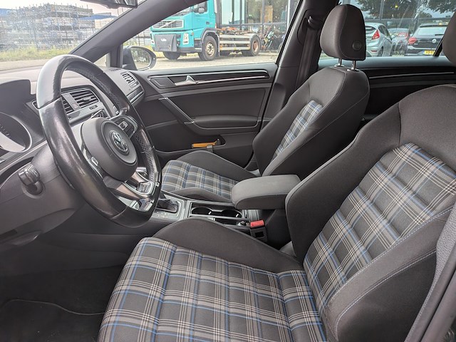 Personenauto, volkswagen, golf, 1.4 tsi gte, 2015 - afbeelding 13 van  38