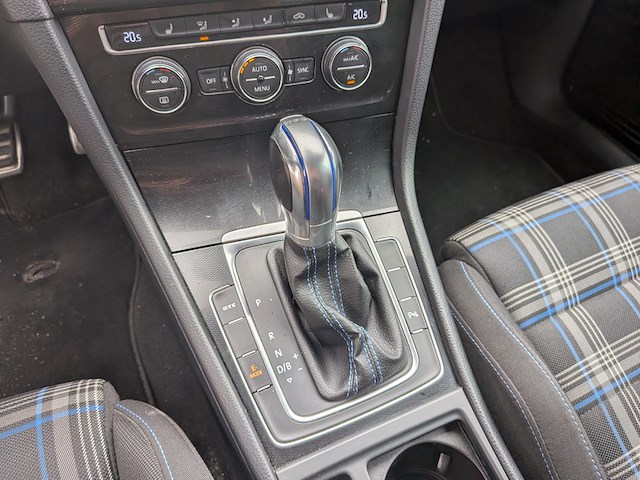 Personenauto, volkswagen, golf, 1.4 tsi gte, 2015 - afbeelding 18 van  38