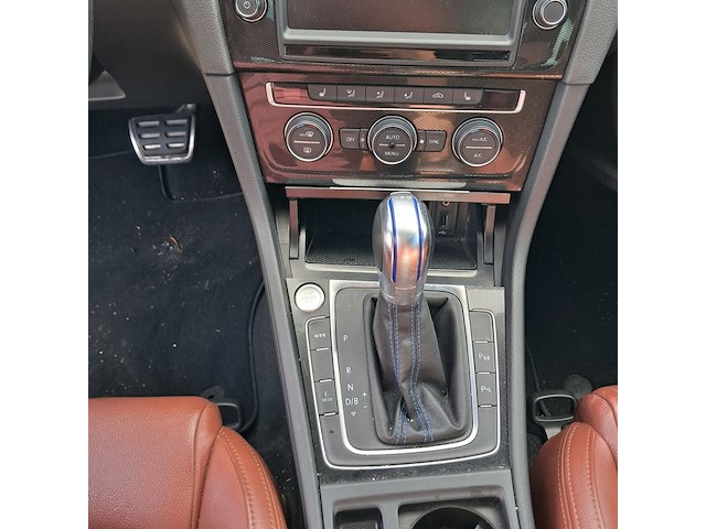 Personenauto, volkswagen, golf, 1.4 tsi gte, 2015 - afbeelding 13 van  16
