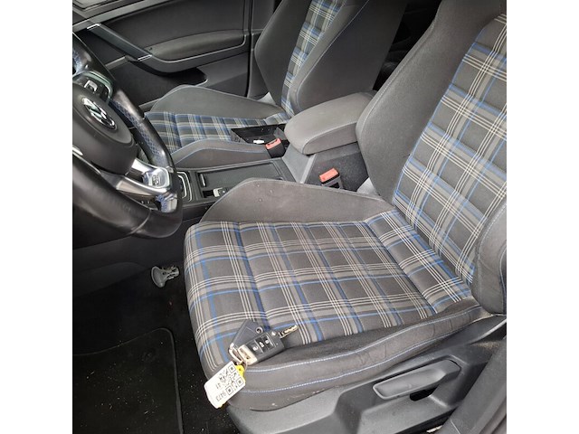 Personenauto, volkswagen, golf, 1.4 tsi gte, 2015 - afbeelding 30 van  73