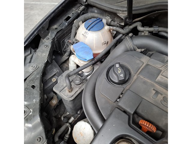 Personenauto, volkswagen, golf 1.4 tsi highline - afbeelding 48 van  60