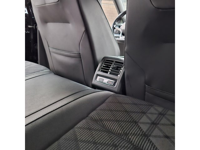 Personenauto, volkswagen, golf, 1.5 etsi r-line, 2020 - afbeelding 57 van  82