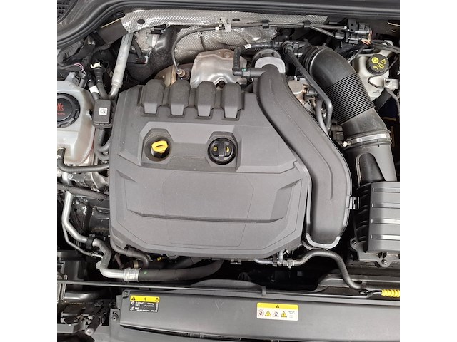 Personenauto, volkswagen, golf, 1.5 etsi r-line, 2020 - afbeelding 71 van  82
