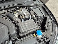 Personenauto, volkswagen, golf, 1.5 etsi r-line business, 2021 - afbeelding 33 van  40