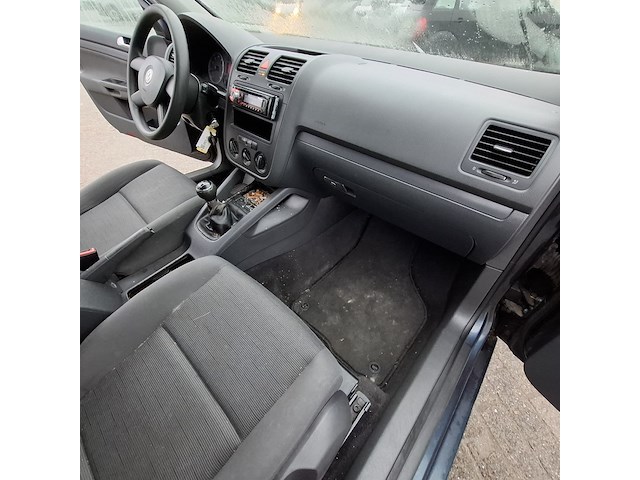 Personenauto, volkswagen, golf 1.6 fsi trendline, 2004 - afbeelding 33 van  44