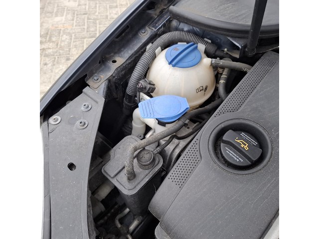 Personenauto volkswagen, golf 1.6 fsi trendline, grijs, bouwjaar 2006 - afbeelding 15 van  47