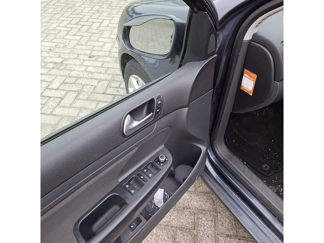 Personenauto volkswagen, golf 1.6 fsi trendline, grijs, bouwjaar 2006 - afbeelding 18 van  47