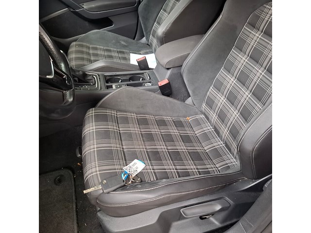 Personenauto, volkswagen, golf, 1.6 tdi comfortline, 2017 - afbeelding 27 van  66