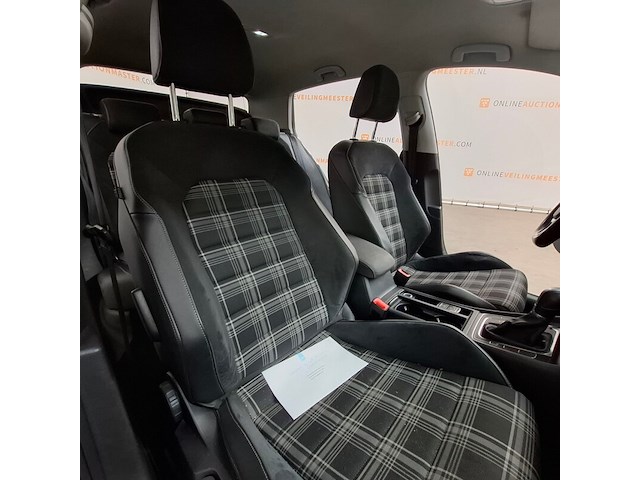 Personenauto, volkswagen, golf, 1.6 tdi comfortline, 2017 - afbeelding 47 van  66