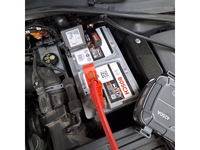 Personenauto, volkswagen, golf, 1.6 tdi comfortline bluemotion, 2014 - afbeelding 41 van  54