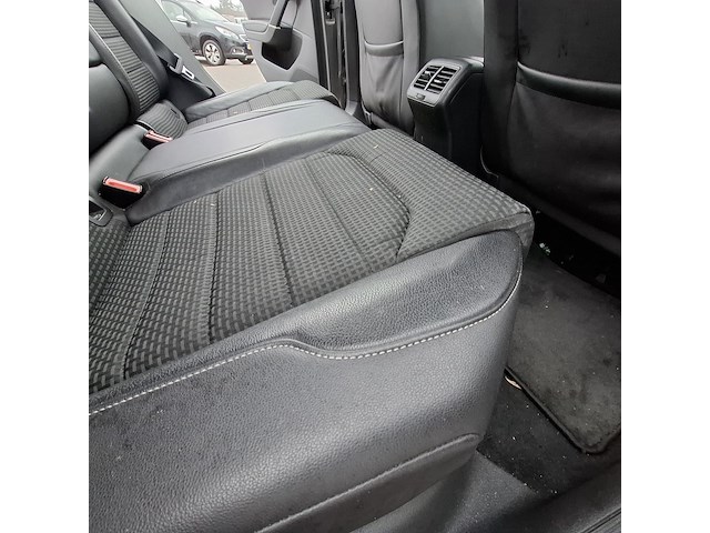 Personenauto, volkswagen, golf, 1.6 tdi connected series, 2016 - afbeelding 32 van  47