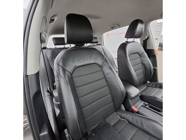 Personenauto, volkswagen, golf, 1.6 tdi connected series, 2016 - afbeelding 35 van  47