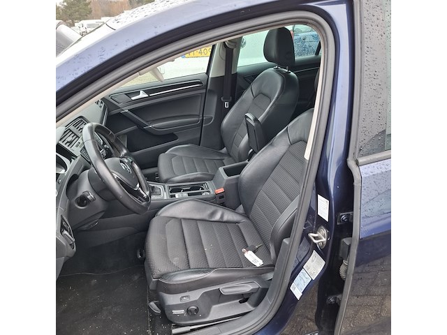 Personenauto, volkswagen, golf, 1.6 tdi connected series, 2016 - afbeelding 8 van  12