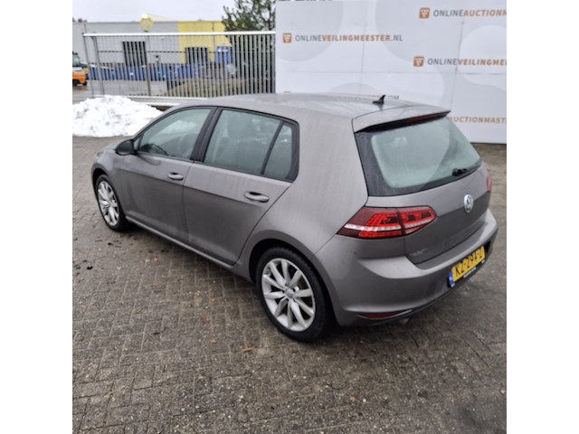 Personenauto, volkswagen, golf, 1.6 tdi connected series, 2016 - afbeelding 2 van  48