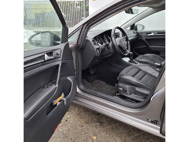 Personenauto, volkswagen, golf, 1.6 tdi connected series, 2016 - afbeelding 19 van  48