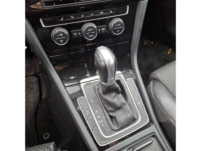 Personenauto, volkswagen, golf, 1.6 tdi connected series, 2016 - afbeelding 25 van  48