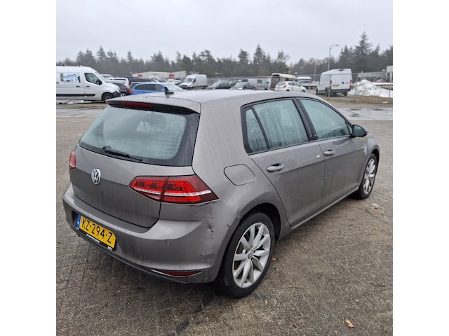 Personenauto, volkswagen, golf, 1.6 tdi connected series, 2016 - afbeelding 46 van  48