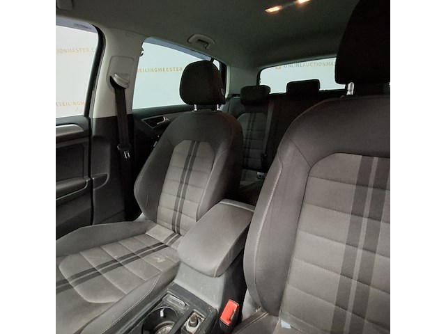 Personenauto, volkswagen, golf, 1.6 tdi highline bluemotion, 2014 - afbeelding 22 van  55