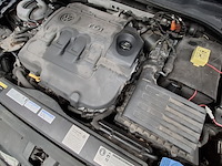 Personenauto, volkswagen, golf, 1.6 tdi highline bluemotion, 2014 - afbeelding 36 van  55