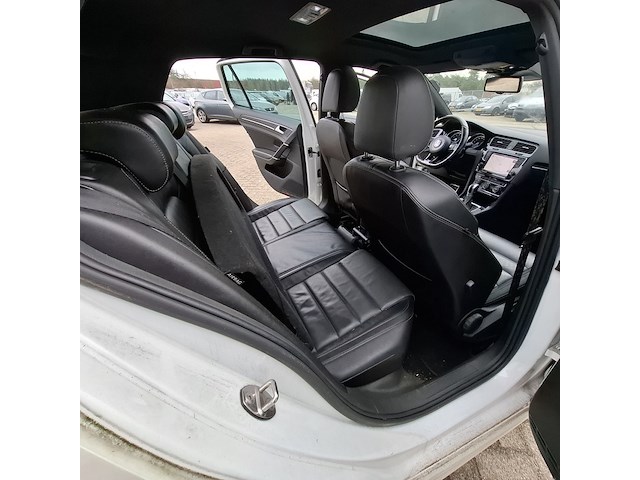 Personenauto volkswagen, golf 2.0, bouwjaar 2014 - afbeelding 35 van  50
