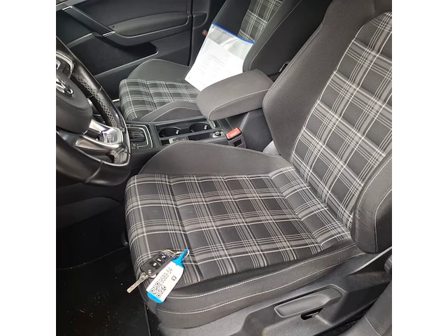 Personenauto, volkswagen, golf 2.0 gtd, 2015 - afbeelding 39 van  79