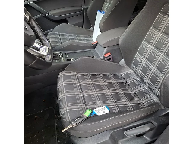 Personenauto, volkswagen, golf 2.0 gtd, 2017 - afbeelding 32 van  78