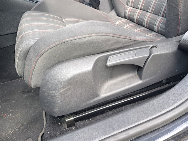 Personenauto, volkswagen, golf, 2.0 gti, zwart, 2010 - afbeelding 19 van  60