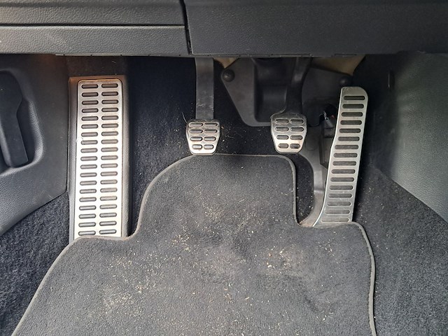 Personenauto, volkswagen, golf, 2.0 gti, zwart, 2010 - afbeelding 25 van  60
