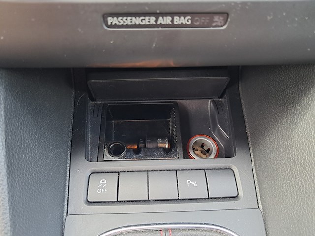 Personenauto, volkswagen, golf, 2.0 gti, zwart, 2010 - afbeelding 27 van  60
