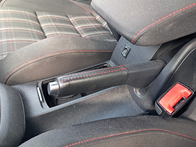 Personenauto, volkswagen, golf, 2.0 gti, zwart, 2010 - afbeelding 29 van  60