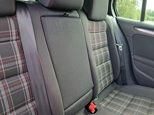 Personenauto, volkswagen, golf, 2.0 gti, zwart, 2010 - afbeelding 43 van  60