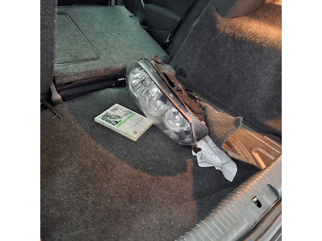 Personenauto, volkswagen, golf, 2.0 tdi r-line edition, 2011 - afbeelding 26 van  48