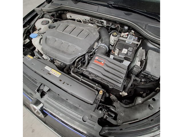 Personenauto, volkswagen, golf, 2.0 tsi r 4motion, 2022 - afbeelding 39 van  52