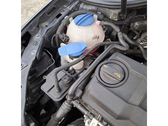 Personenauto, volkswagen, golf, 2011 - afbeelding 24 van  51