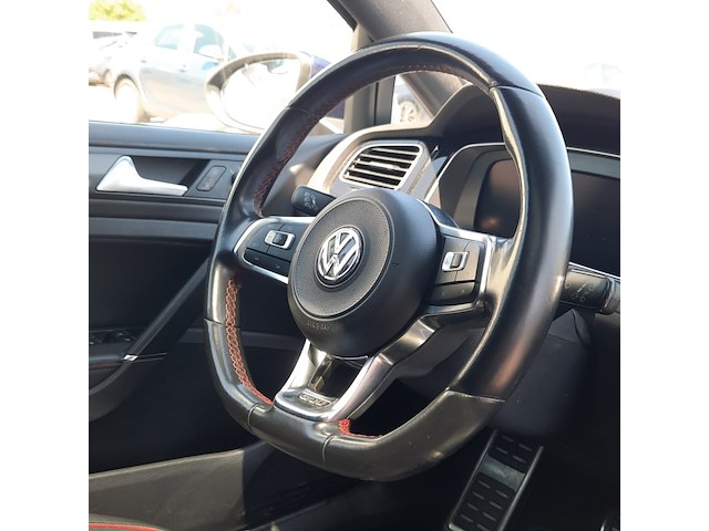 Personenauto, volkswagen, golf, 2018 - afbeelding 24 van  43