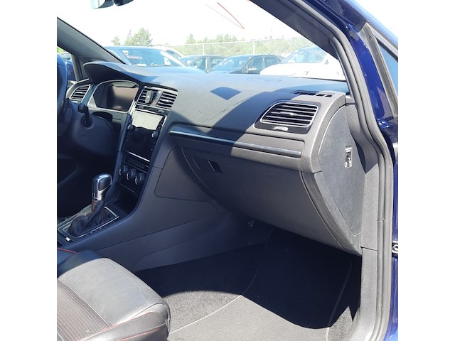 Personenauto, volkswagen, golf, 2018 - afbeelding 30 van  43