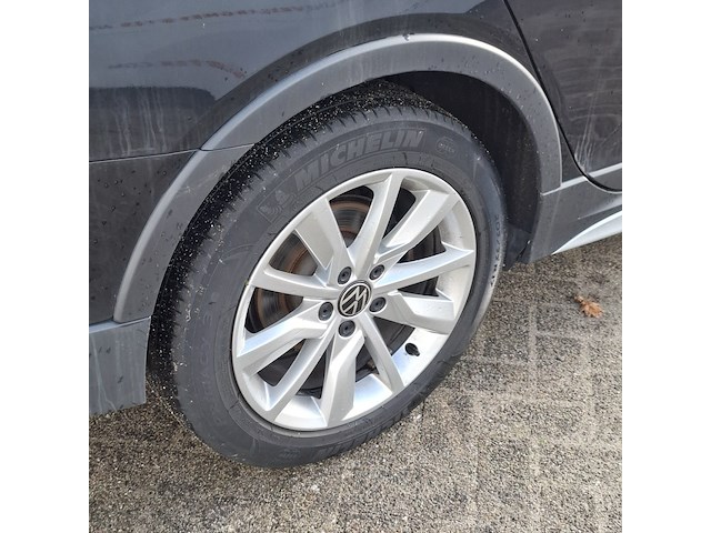 Personenauto, volkswagen, golf, 2021 - afbeelding 11 van  46