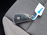 Personenauto, volkswagen, golf, 2021 - afbeelding 30 van  46