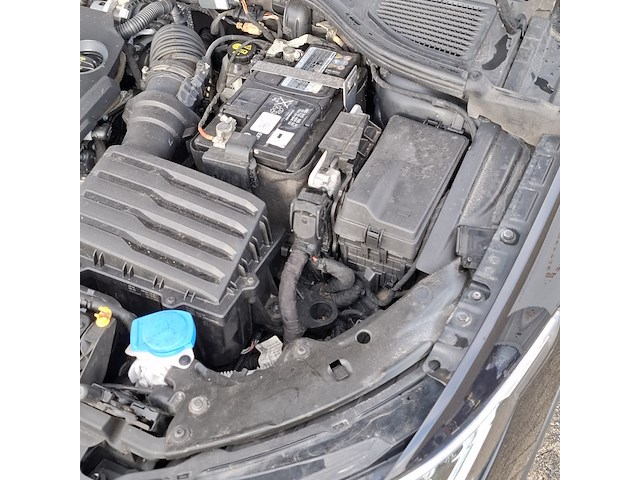 Personenauto, volkswagen, golf, 2021 - afbeelding 46 van  46