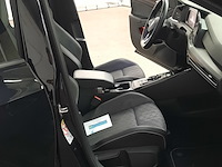 Personenauto, volkswagen, golf, 2022 - afbeelding 10 van  48